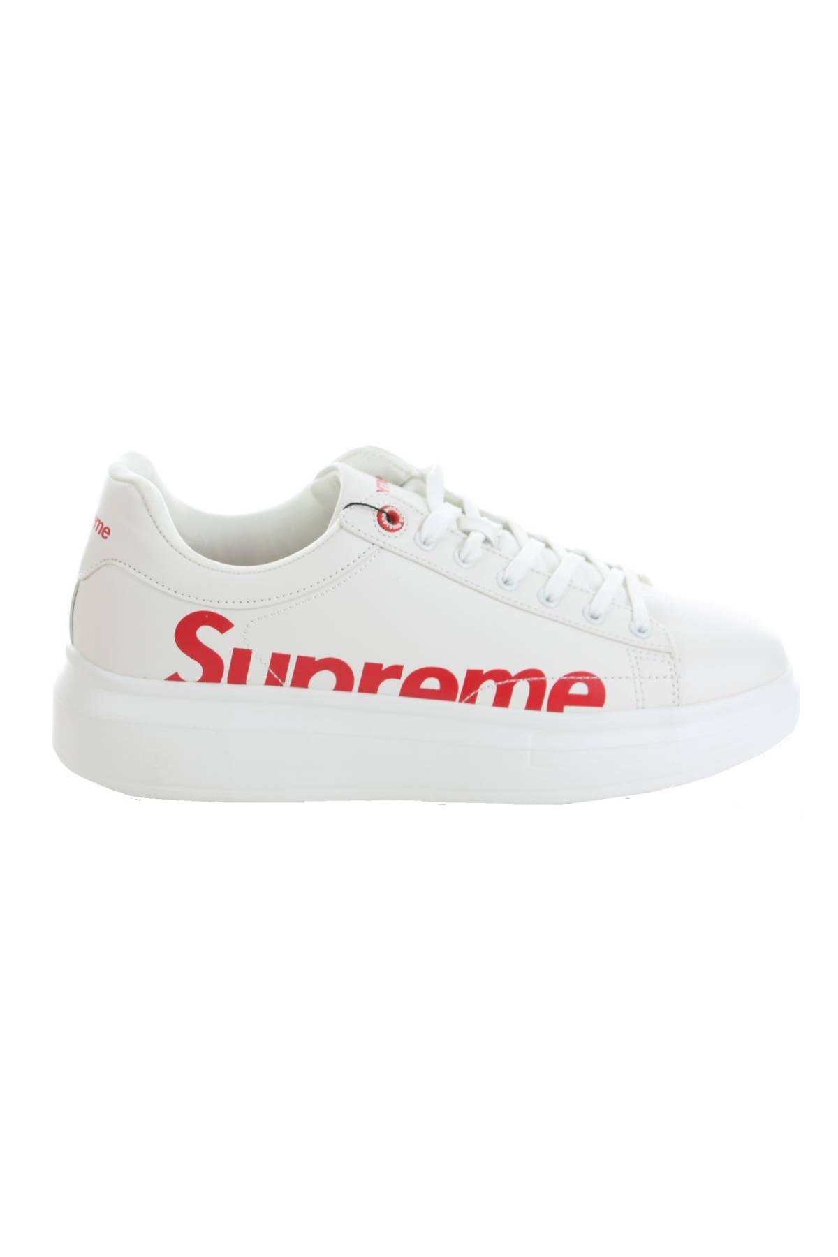 Sneakers Supreme Spain1