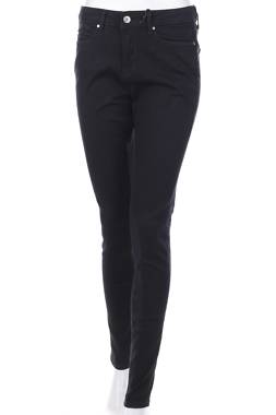 Дамски дънки Guess1 - Contour.bg Дамски дънки Guess1