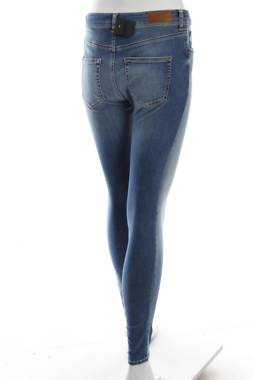 Γυναικεία τζιν Vero Moda2 - Contourshop.gr Γυναικεία τζιν Vero Moda2