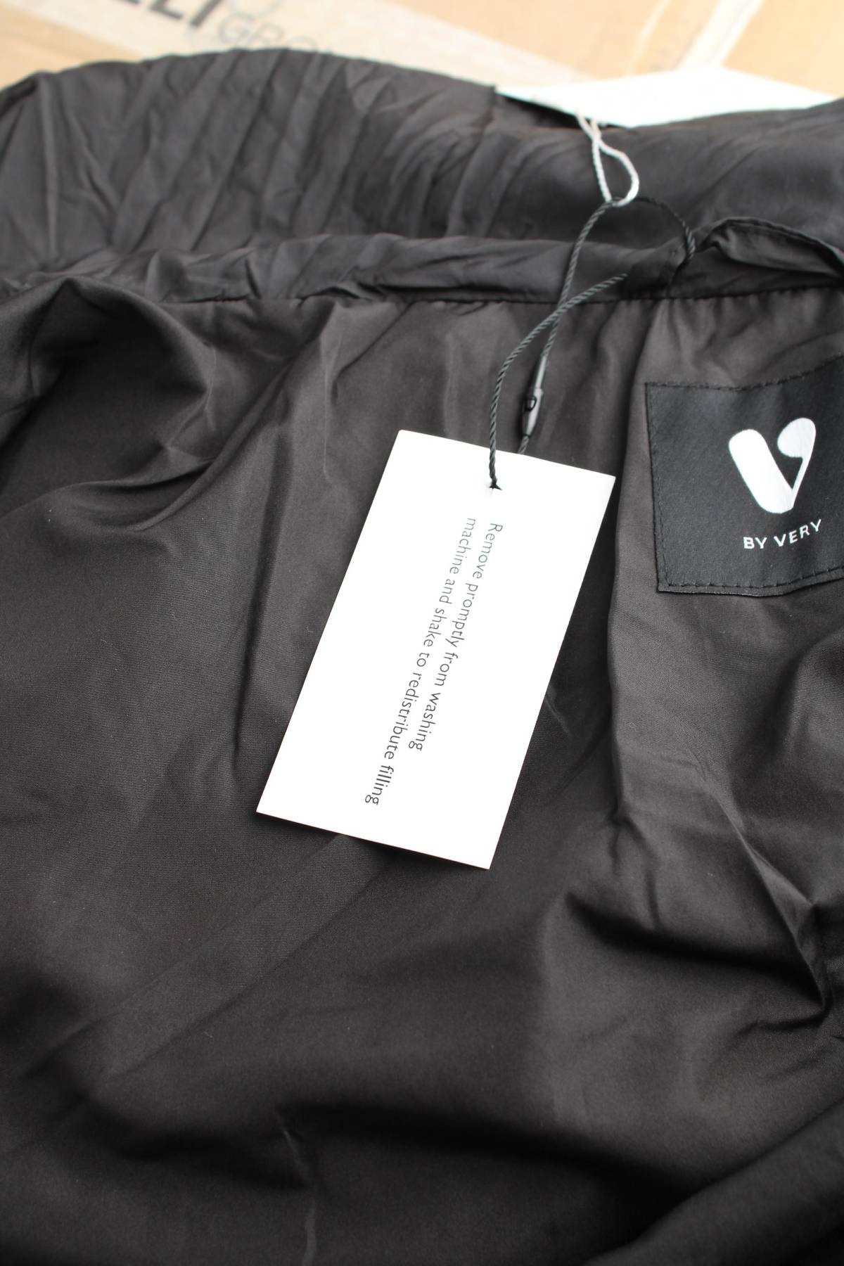 Дамско яке V by Very4 - Contour.bg Дамско яке V by Very4