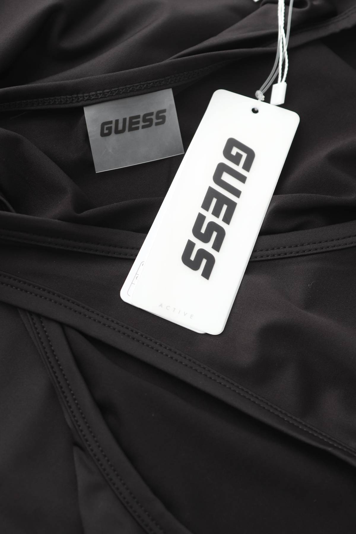 Рокля Guess3