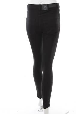 Γυναικεία τζιν Vero Moda2 - Contourshop.gr Γυναικεία τζιν Vero Moda2