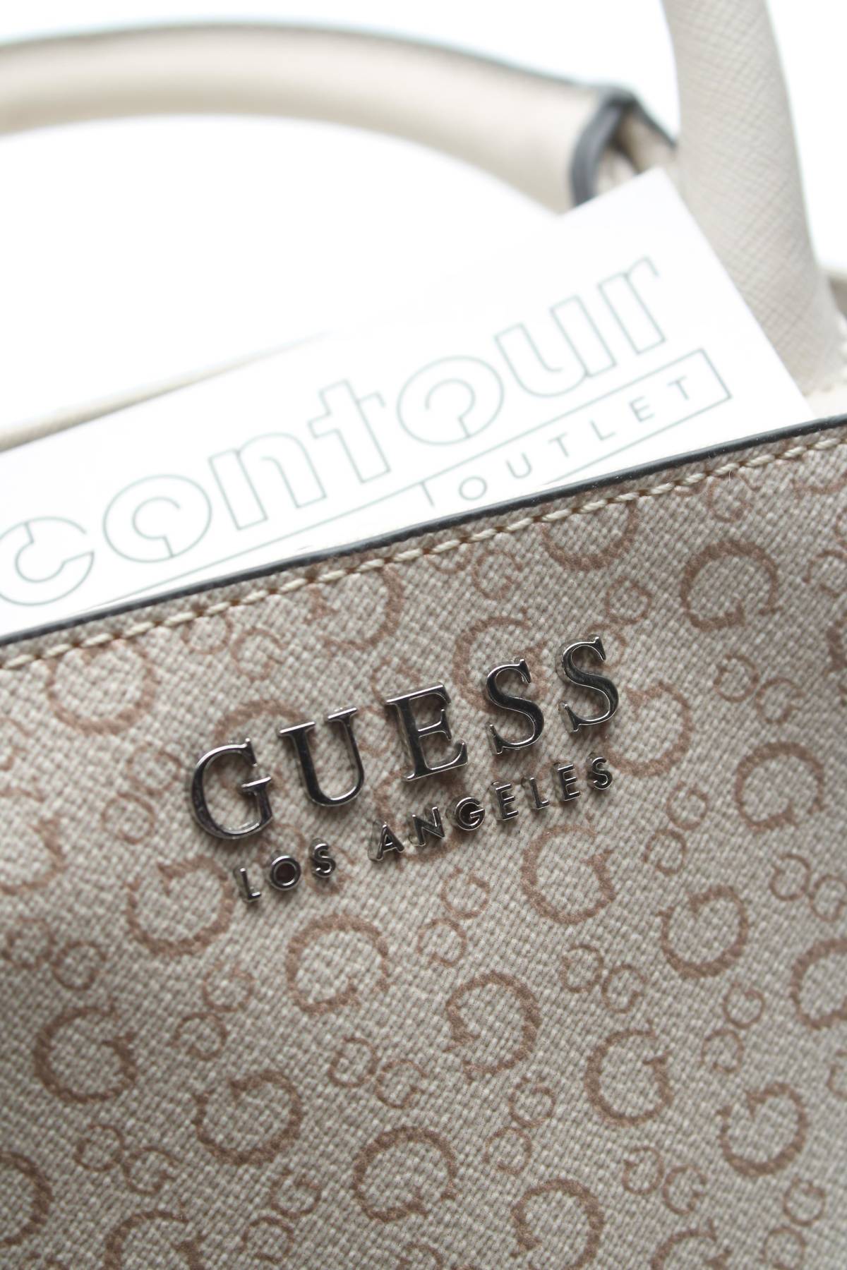 Дамска кожена чанта Guess4