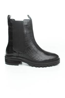 Дамски боти Clarks1