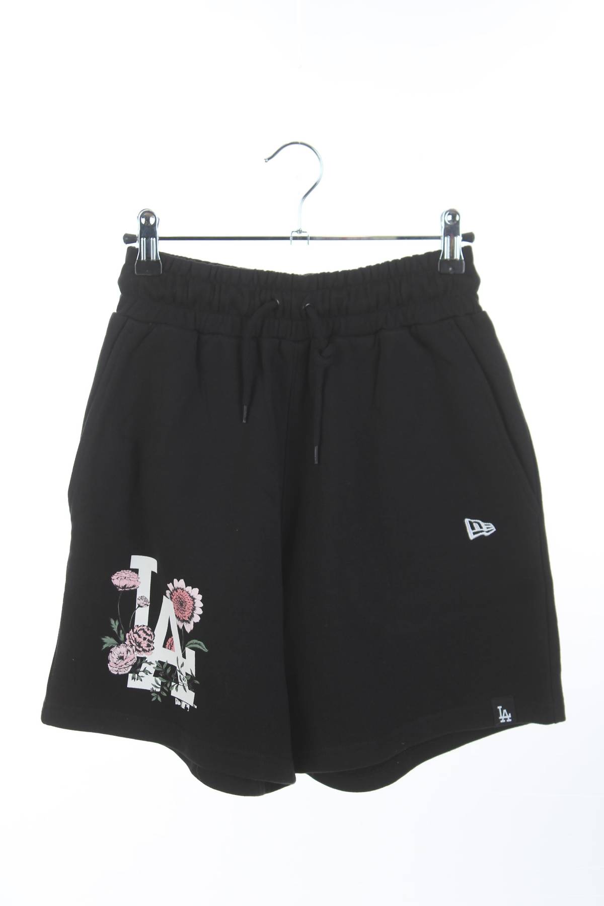 Дамски къс панталон New Era1