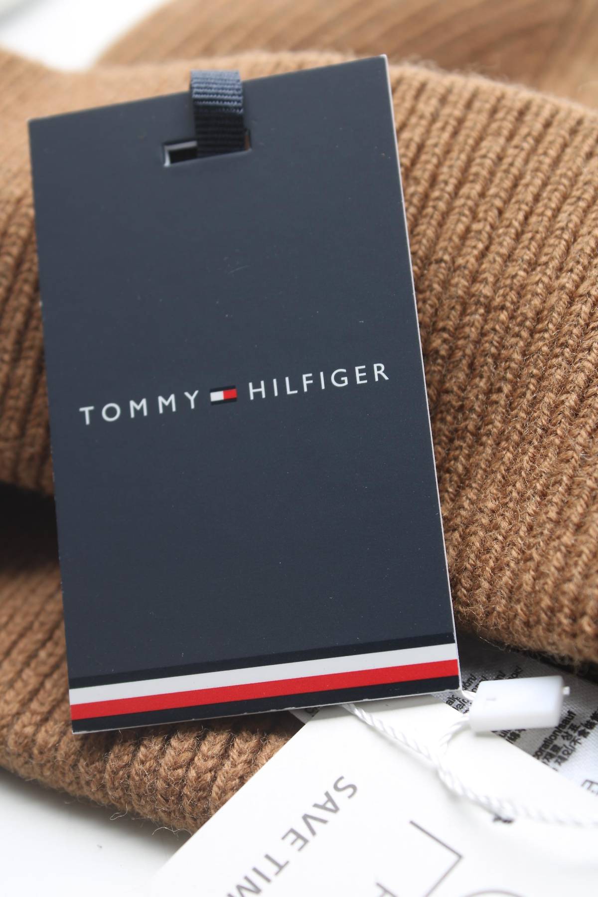 Шапка Tommy Hilfiger3