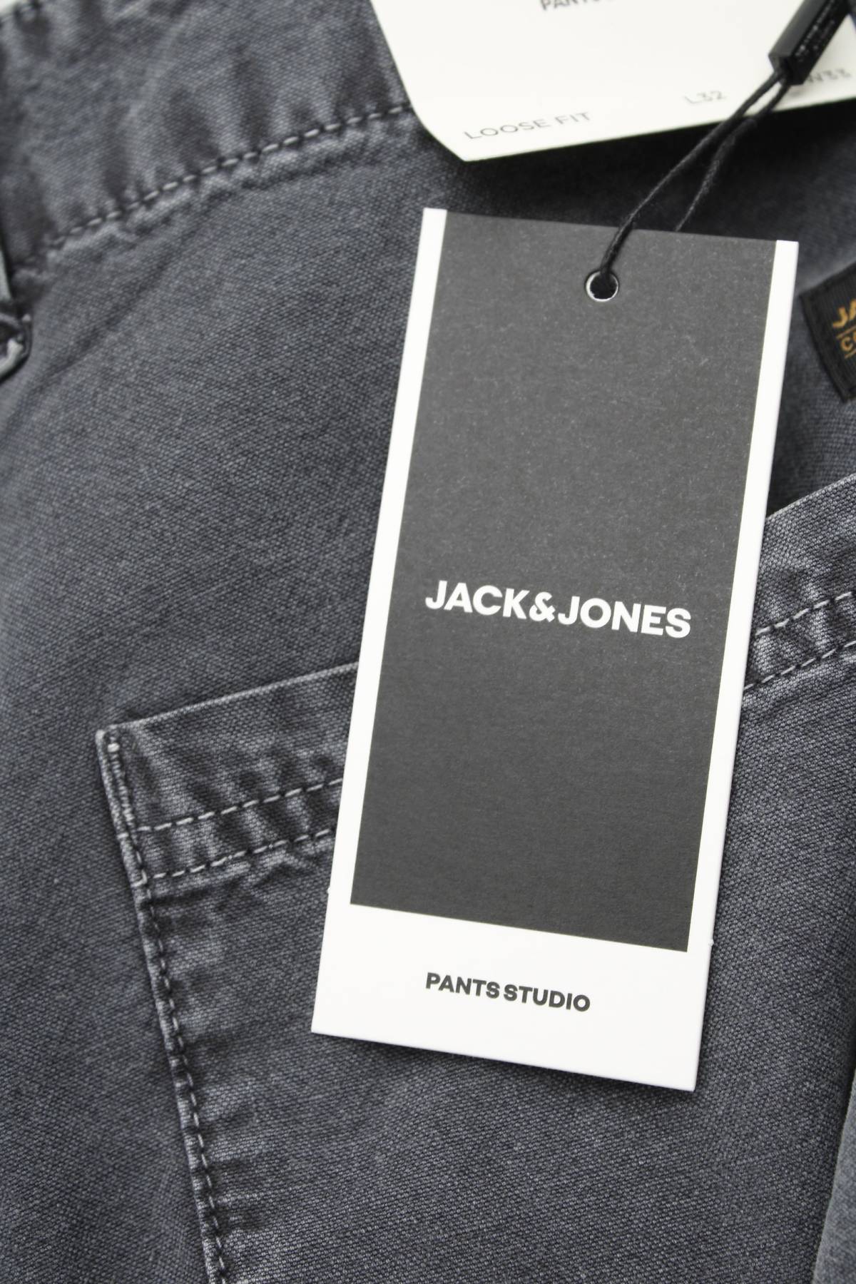 Ανδρικά παντελόνια Jack & Jones3