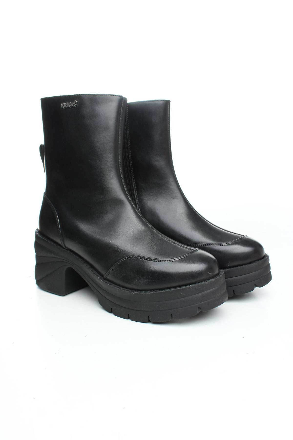 Дамски боти Kickers3