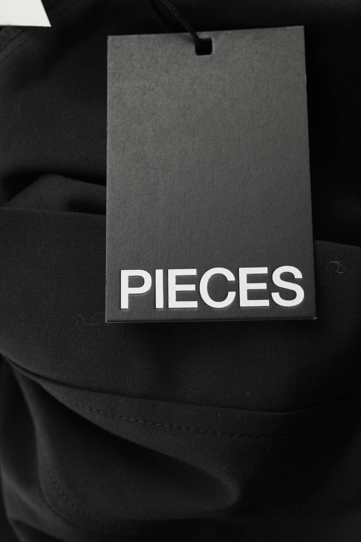 Γυναικεία μπλούζα Pieces3 - Contourshop.gr Γυναικεία μπλούζα Pieces3