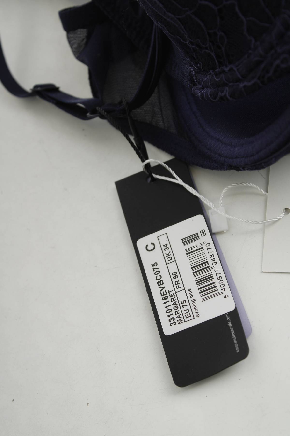 Σουτιέν Andres Sarda3