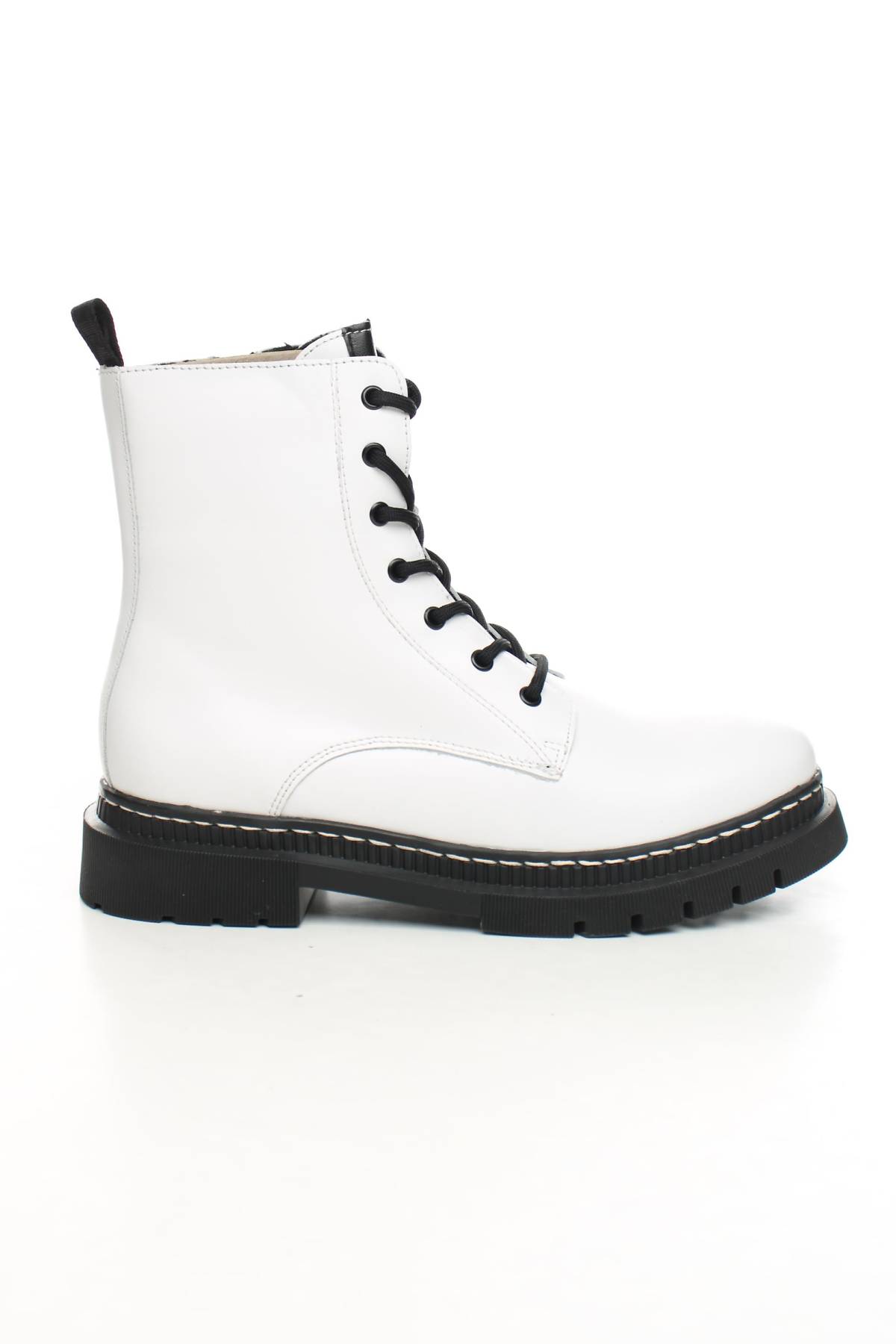 Дамски боти Tamaris1