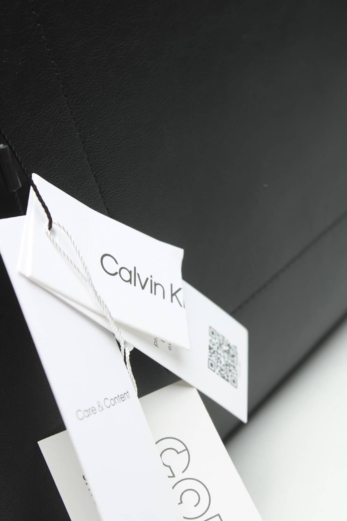 Дамска кожена чанта Calvin Klein4 - Contour.bg Дамска кожена чанта Calvin Klein4