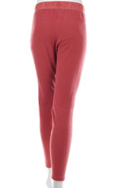 Дамски спортен клин Nike2 - Contour.bg Дамски спортен клин Nike2