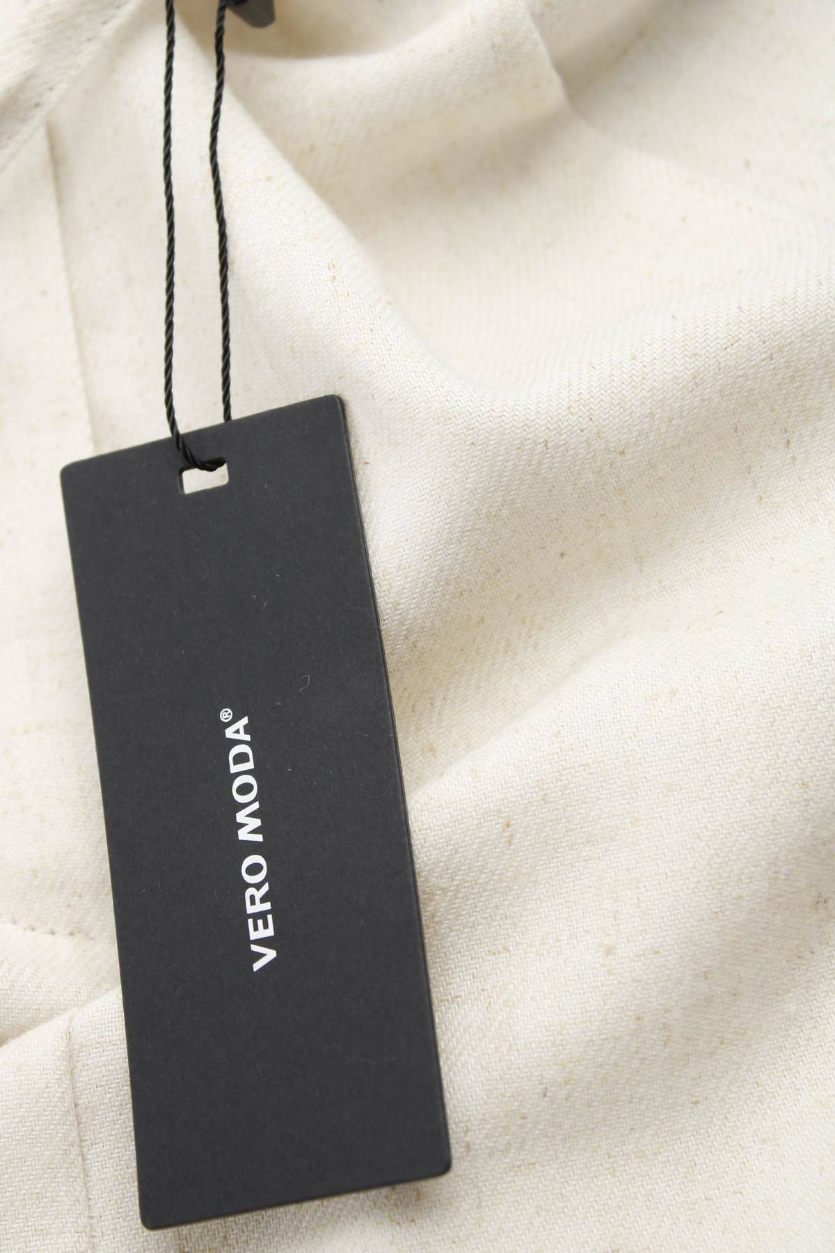 Φούστα Vero Moda3