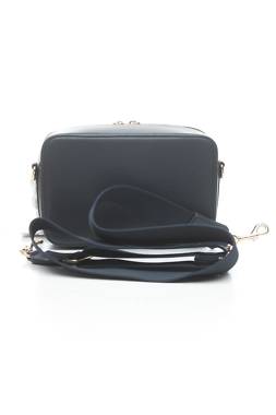 Дамска кожена чанта Tommy Hilfiger2 - Contour.bg Дамска кожена чанта Tommy Hilfiger2