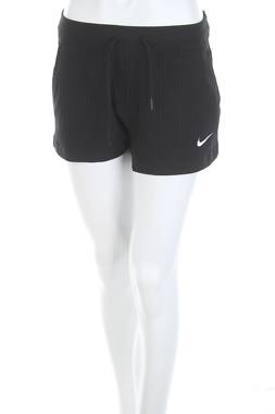 Дамски шорти Nike1
