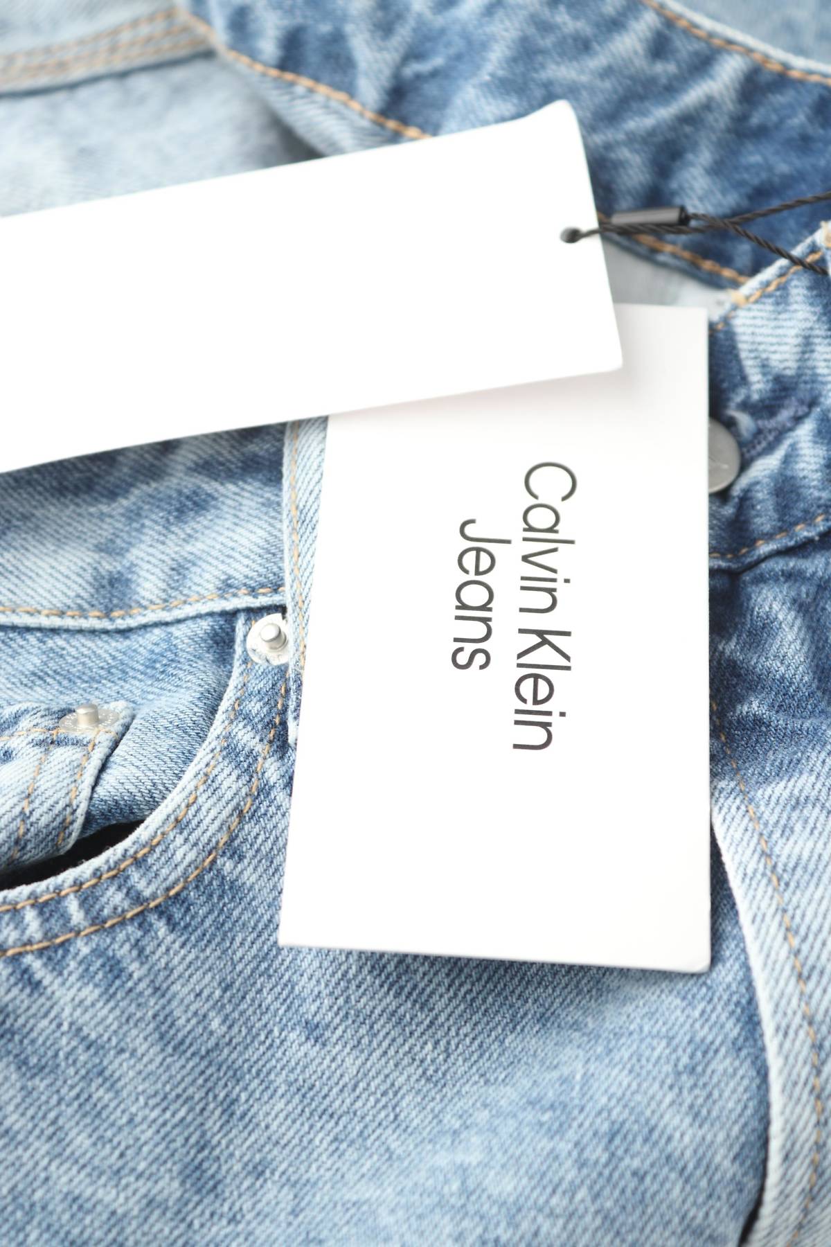 Ανδρικά τζιν σορτσάκια Calvin Klein Jeans3 - Contourshop.gr Ανδρικά τζιν σορτσάκια Calvin Klein Jeans3