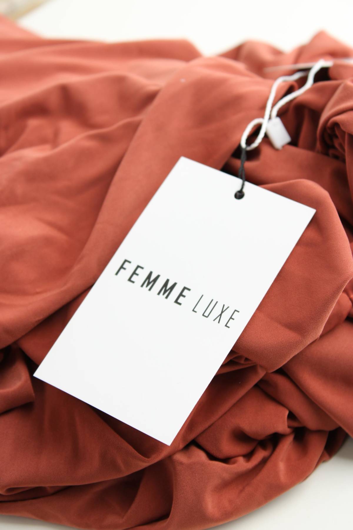 Рокля Femme Luxe3