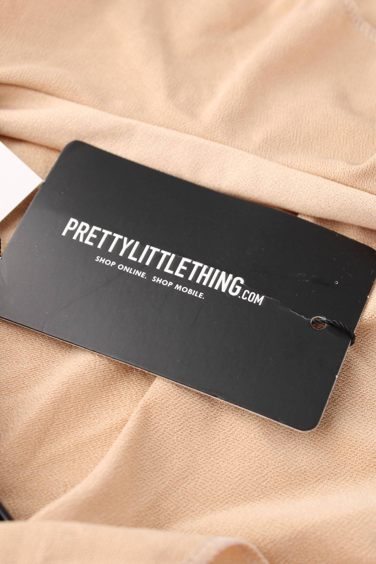 Рокля Pretty Little Thing3