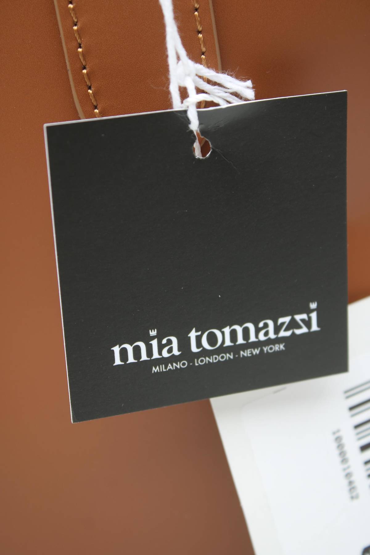Γυναικεία δερματινή τσάντα Mia Tomazzi4