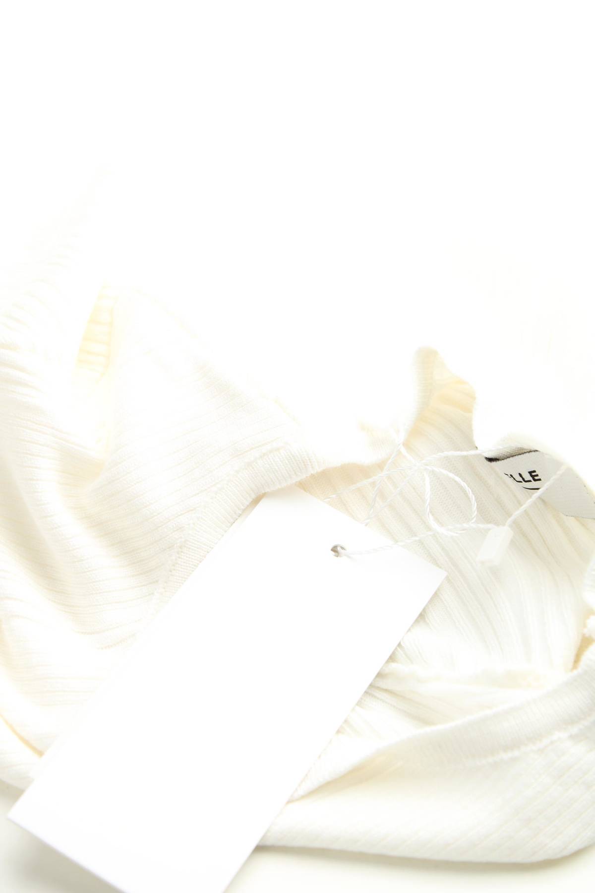 Дамски пуловер Chiquelle3