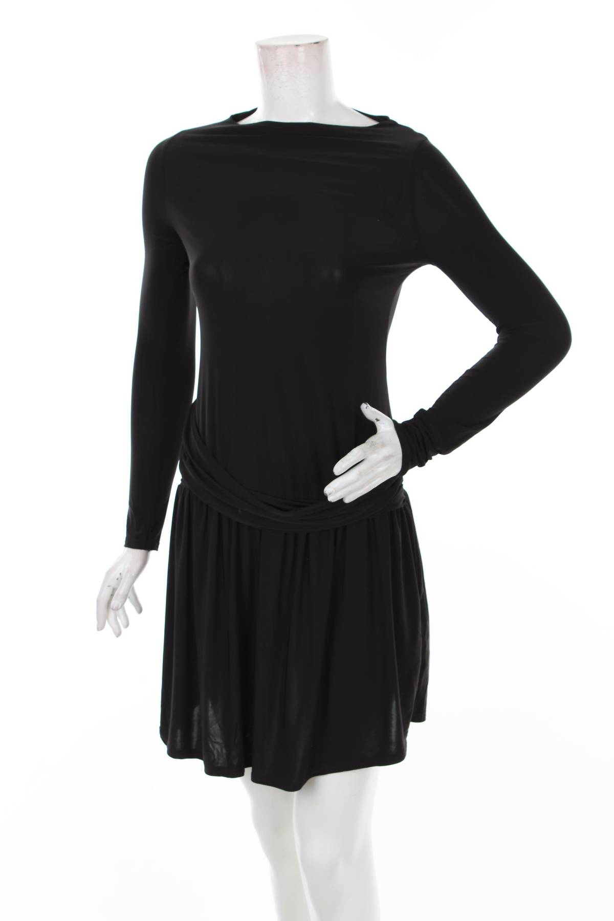 Рокля Boohoo1