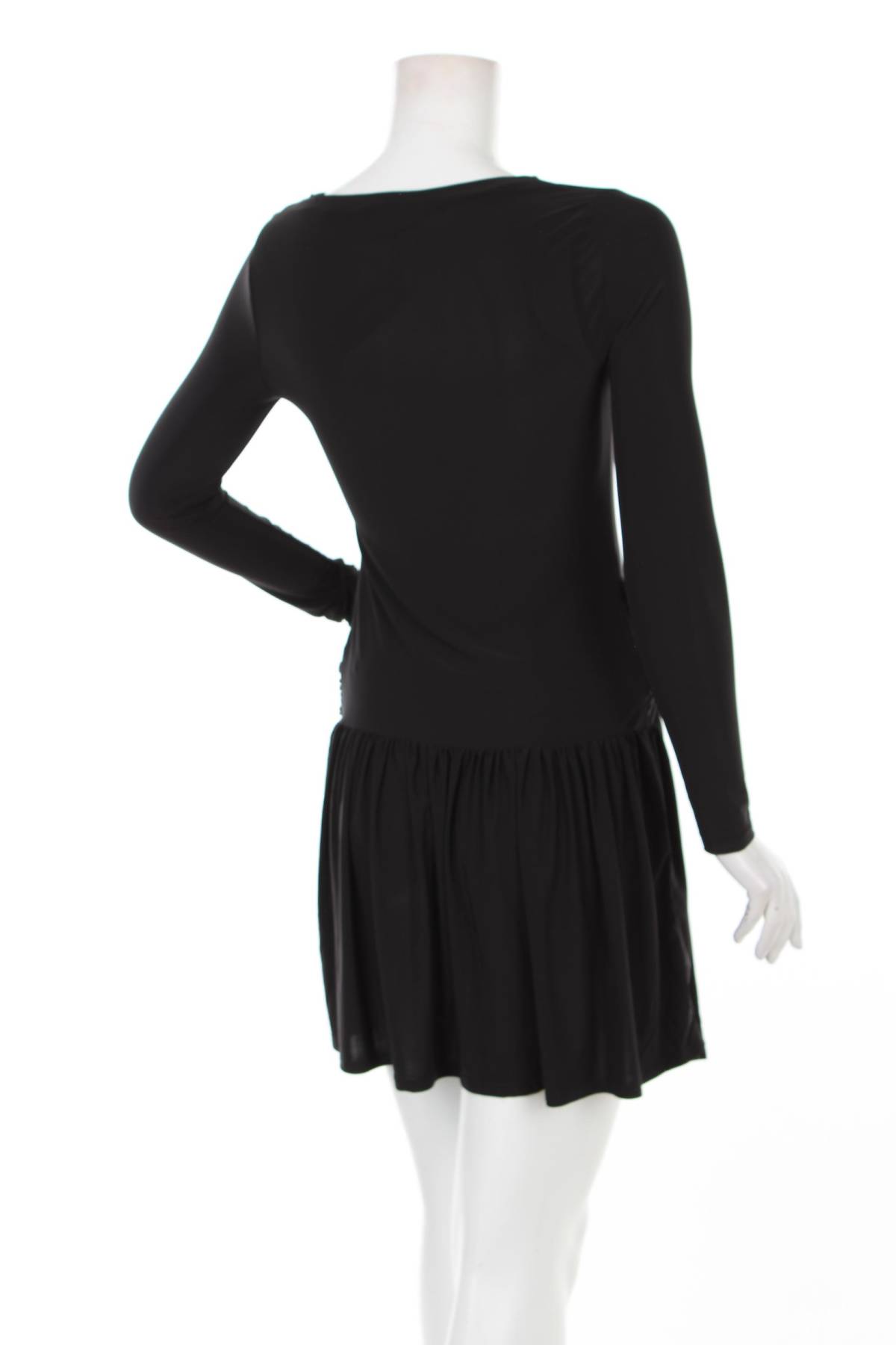 Рокля Boohoo2
