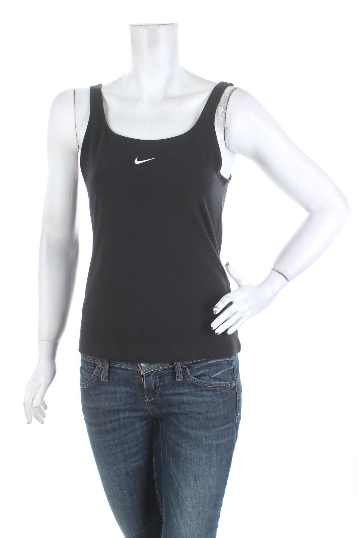 Γυνικείο αθλητικό αμάνικο Nike1