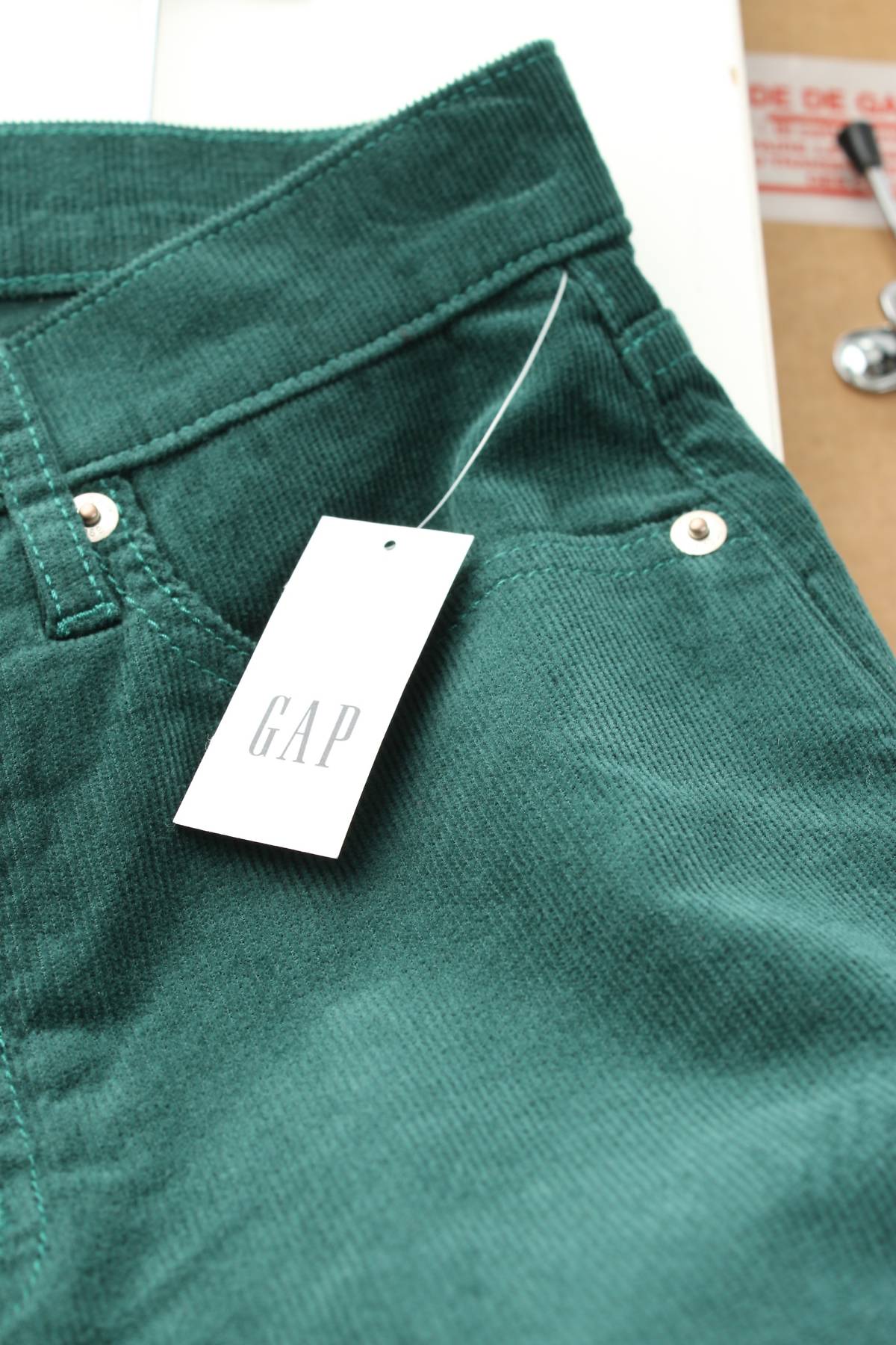 Γυναικεία κοτλέ παντελόνια Gap3