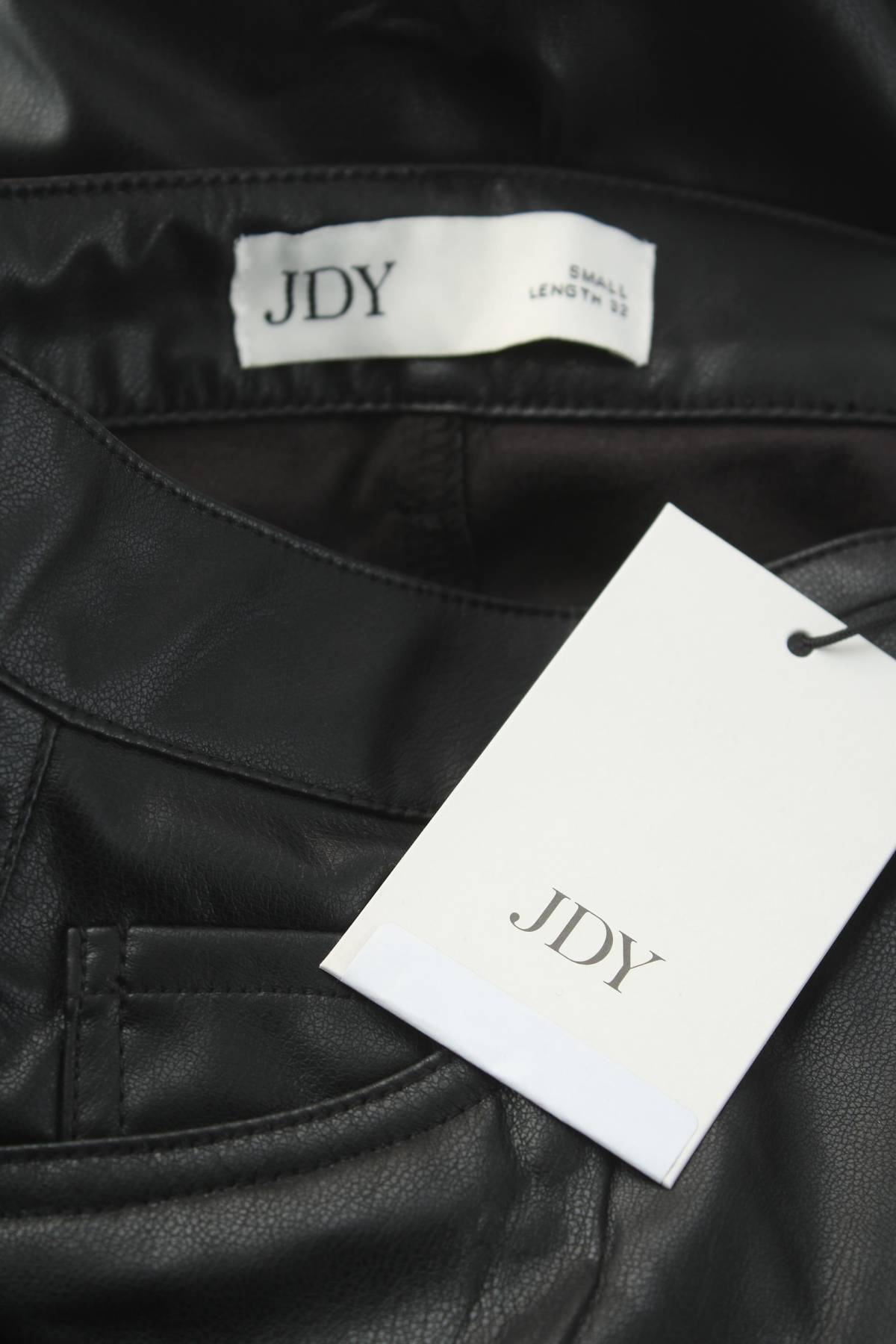 Дамски кожен панталон Jdy3