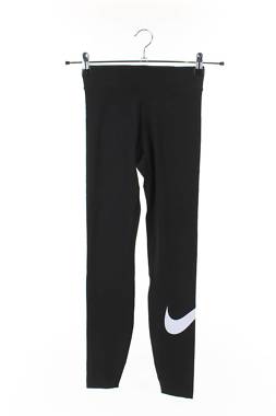 Дамски спортен клин Nike1