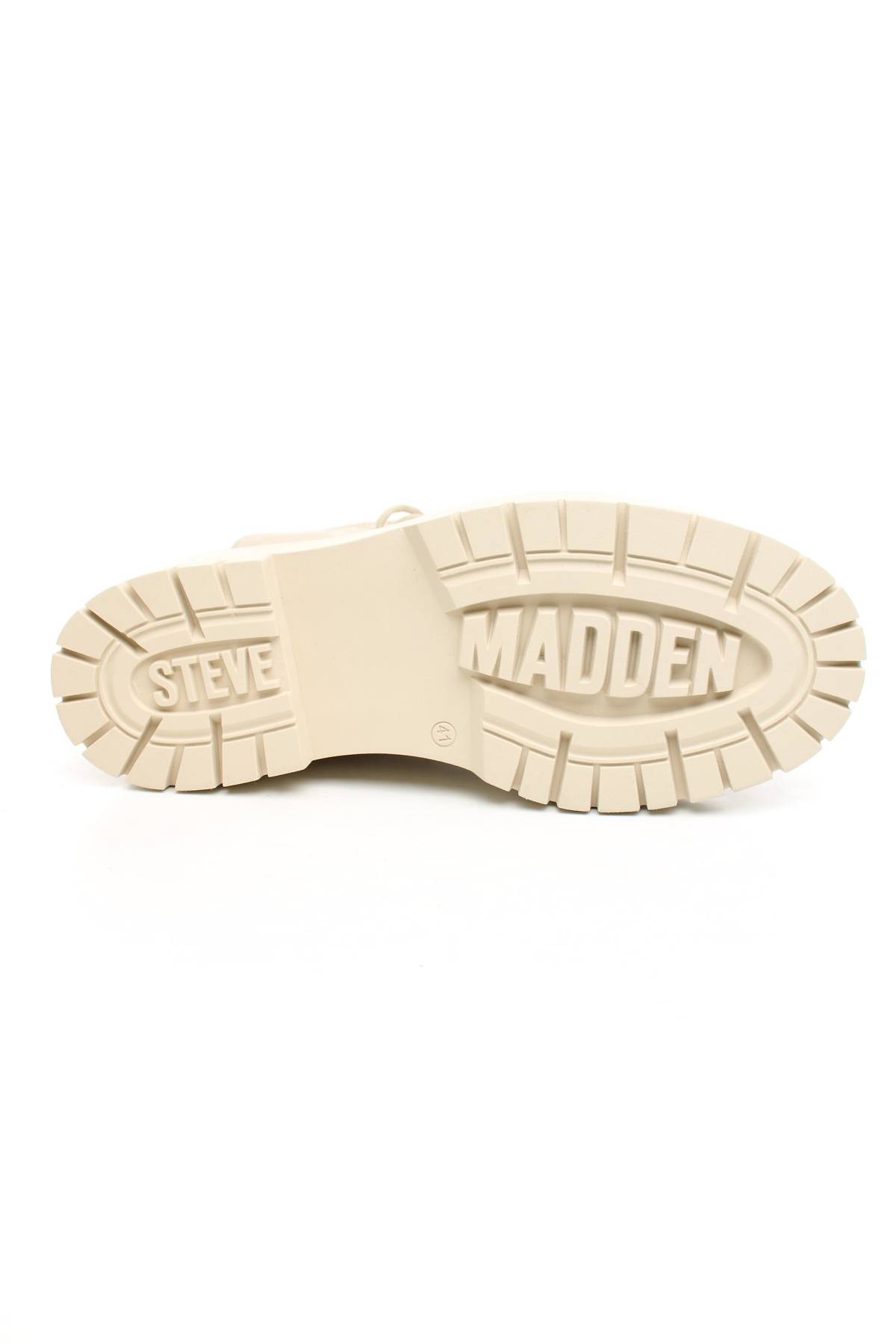 Γυναικεία μποτάκια Steve Madden4