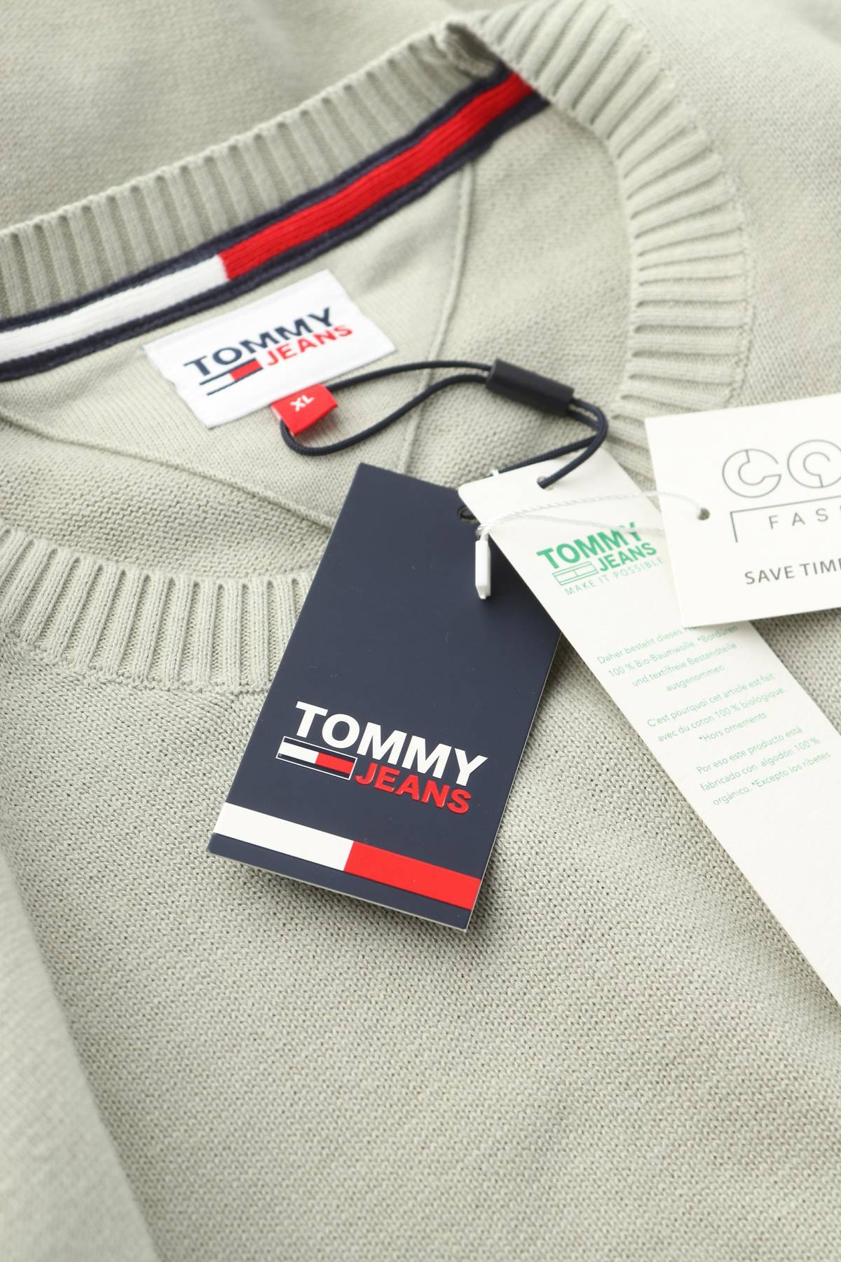 Мъжки пуловер Tommy Jeans3