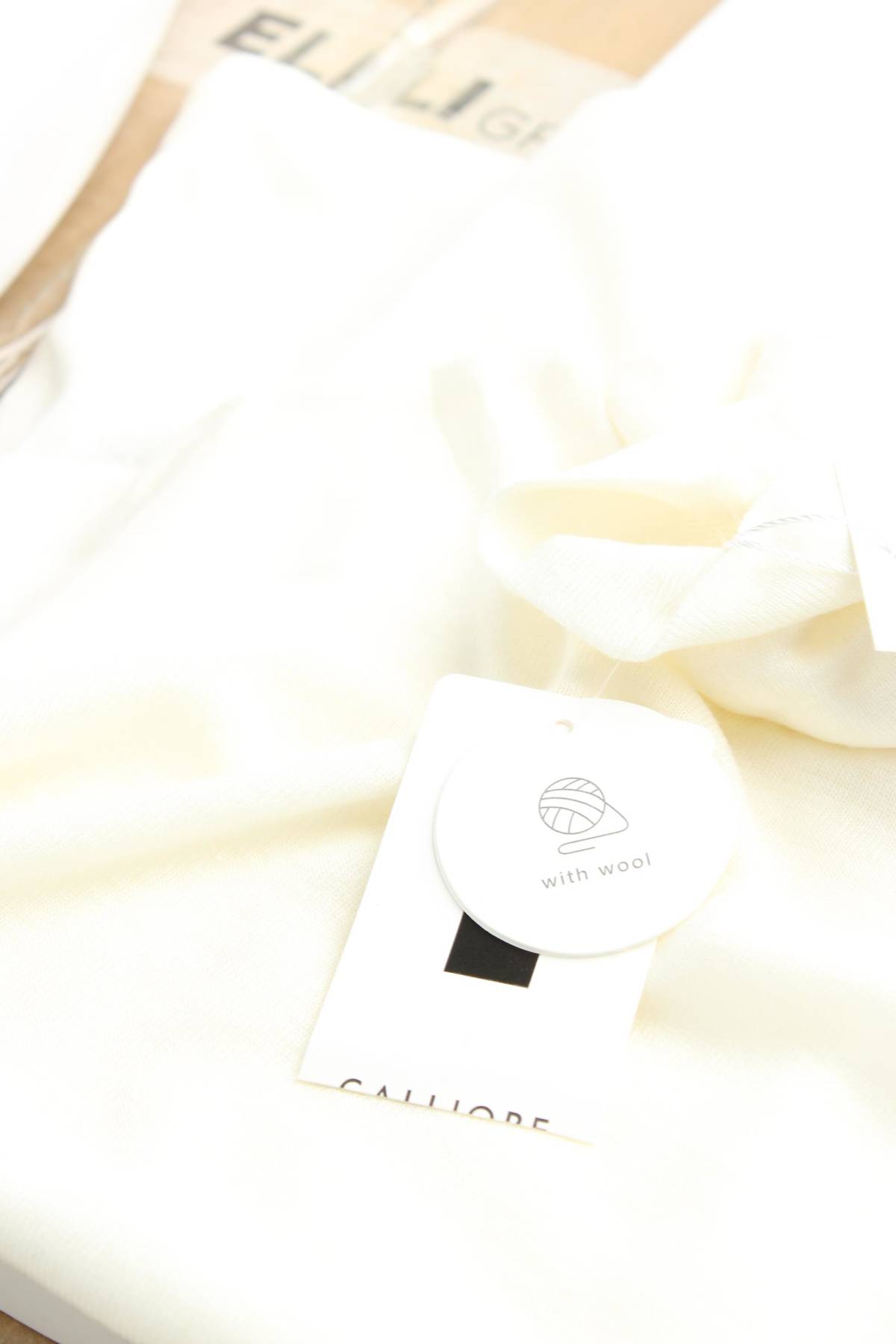 Дамско поло Calliope3