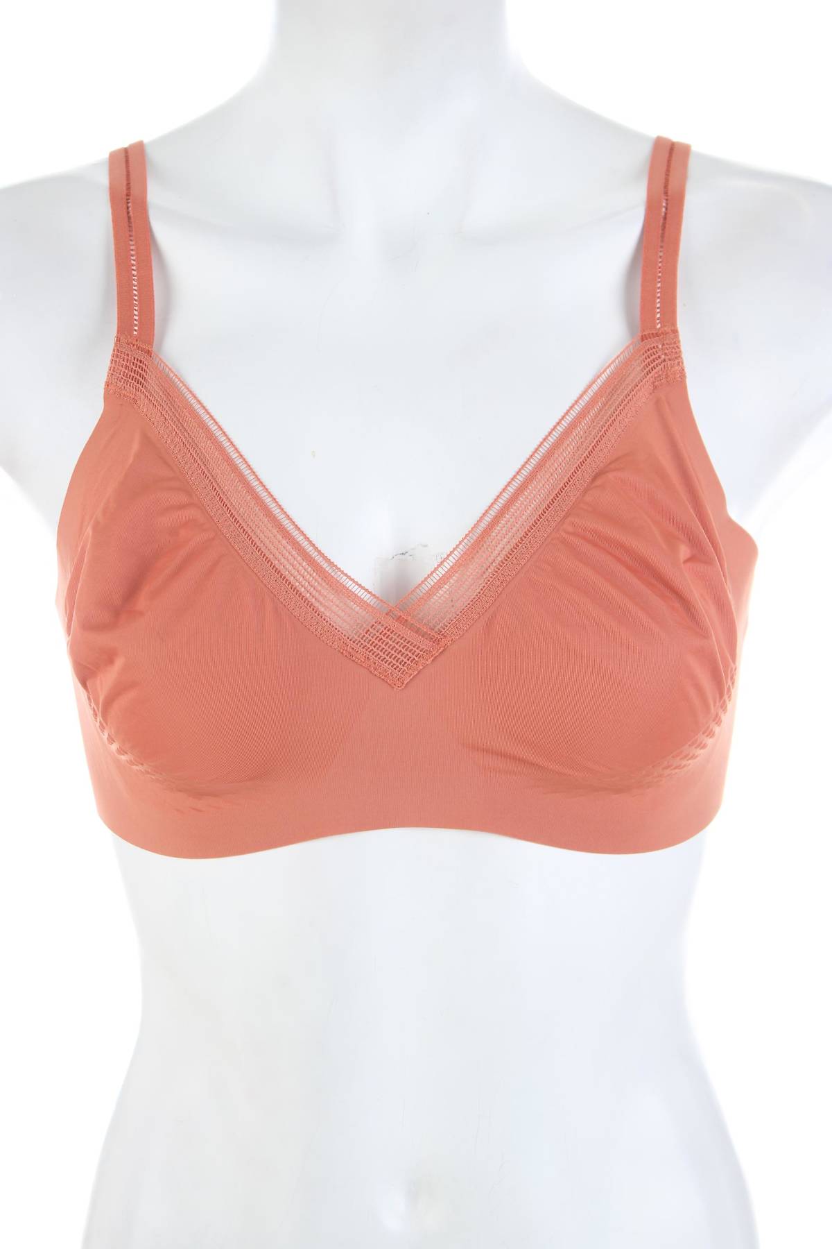 Спортен сутиен Sloggi1