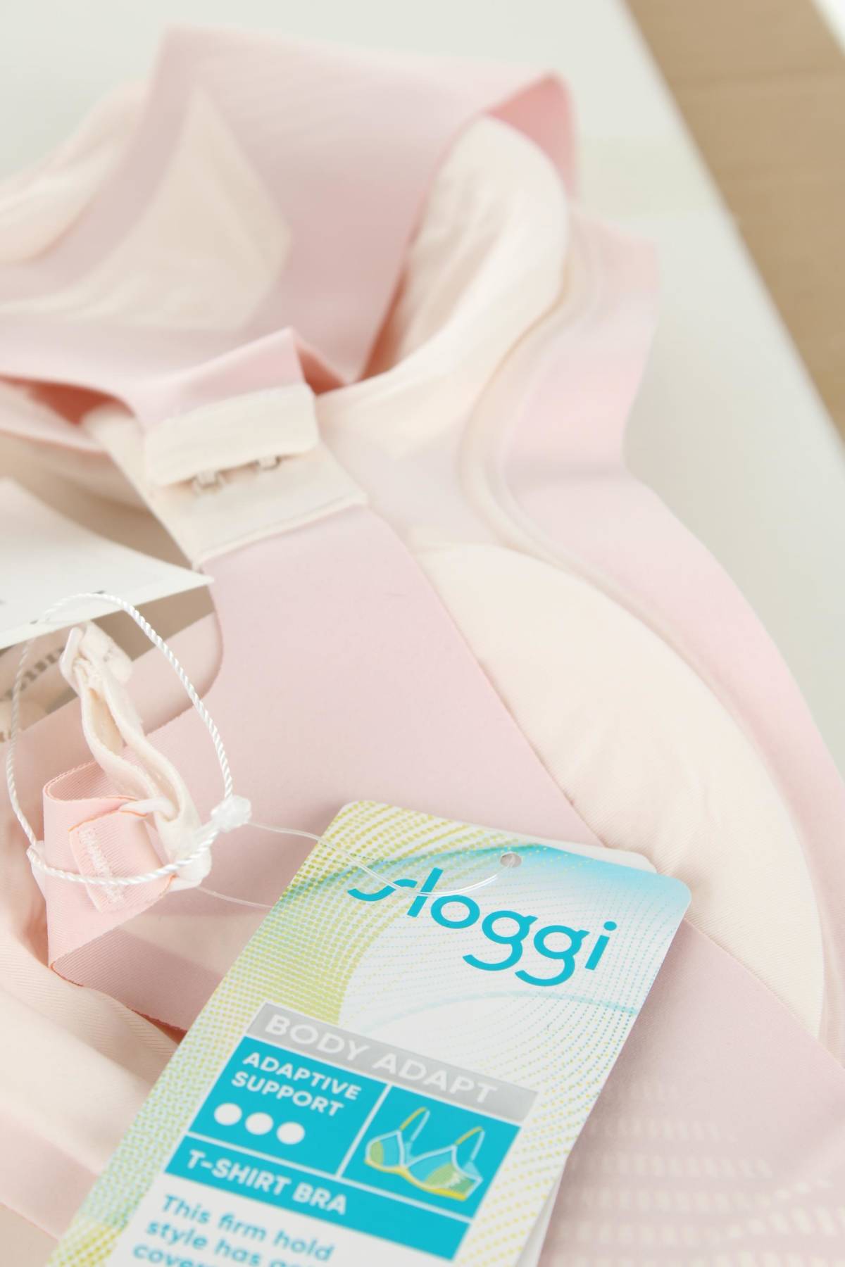 Сутиен Sloggi3 - Contour.bg Сутиен Sloggi3