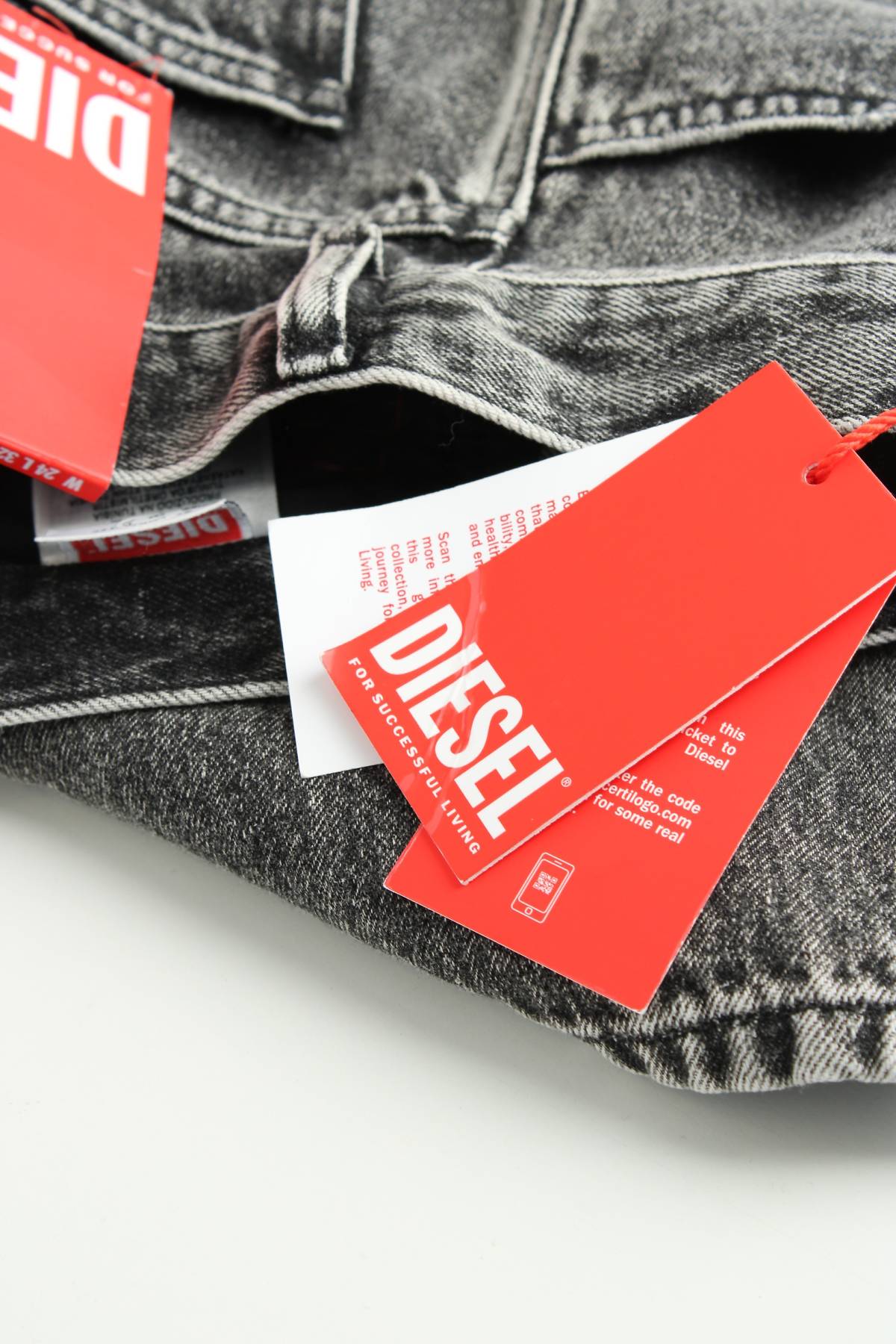 Дамски дънки Diesel3