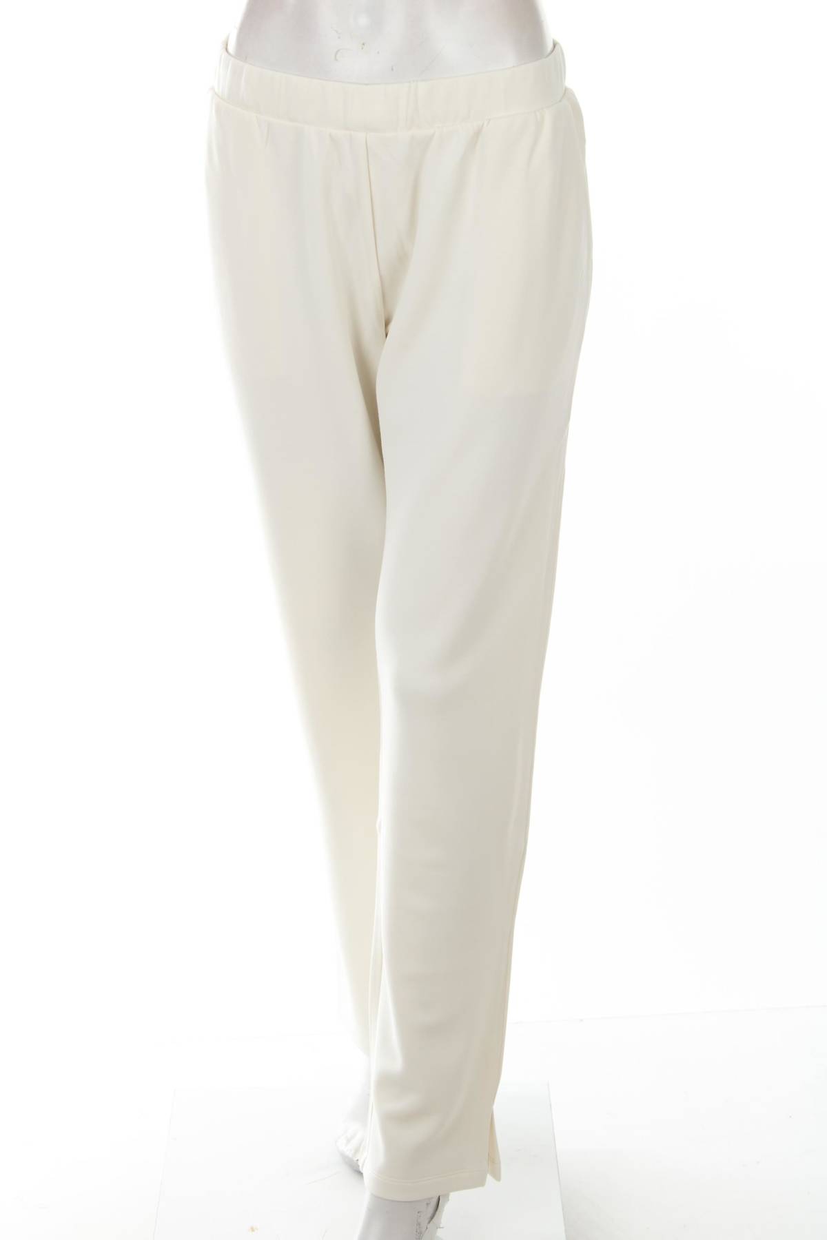 Ρούχα για το σπίτι Triumph1