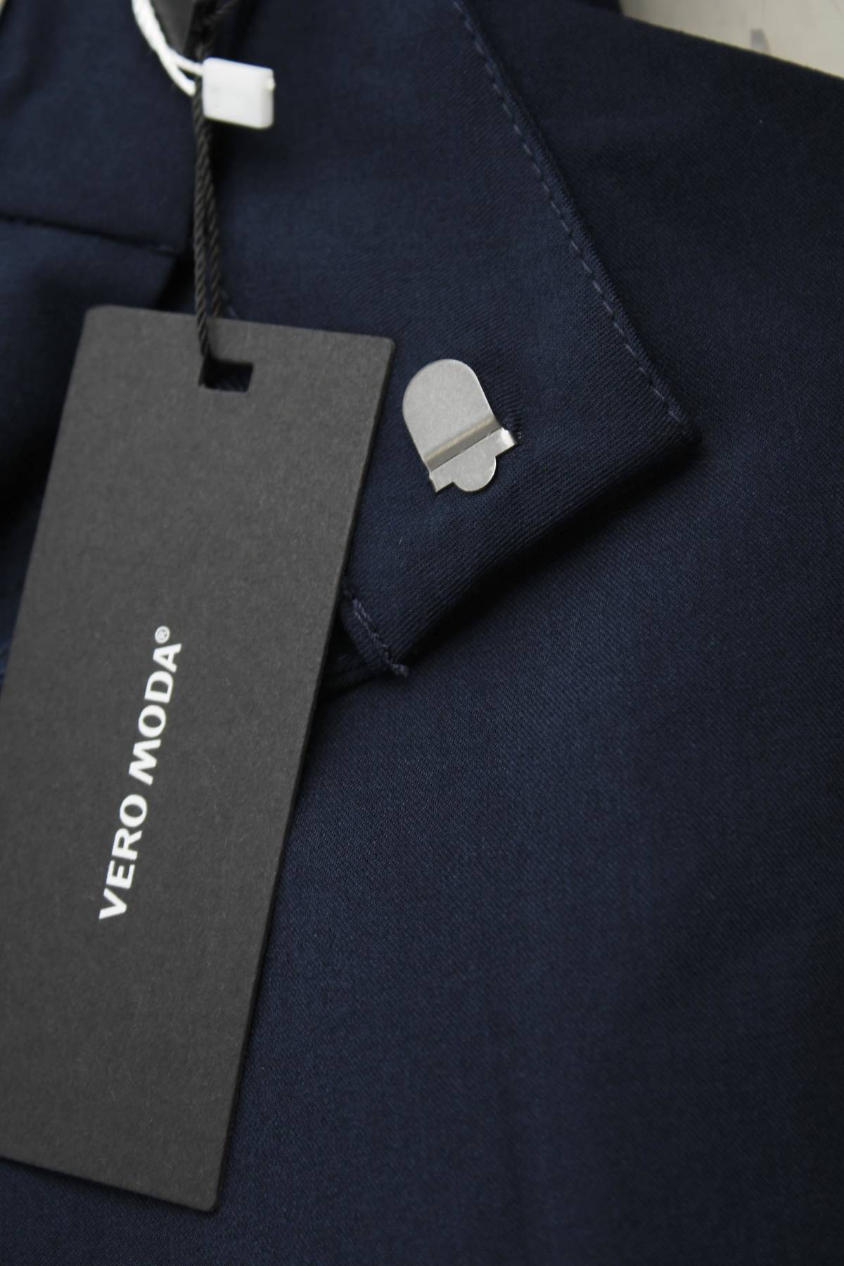 Дамски панталон Vero Moda3 - Contour.bg Дамски панталон Vero Moda3