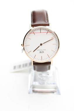 παρακολουθώ Daniel Wellington1 - Contourshop.gr παρακολουθώ Daniel Wellington1
