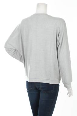 Ρούχα για το σπίτι Triumph2