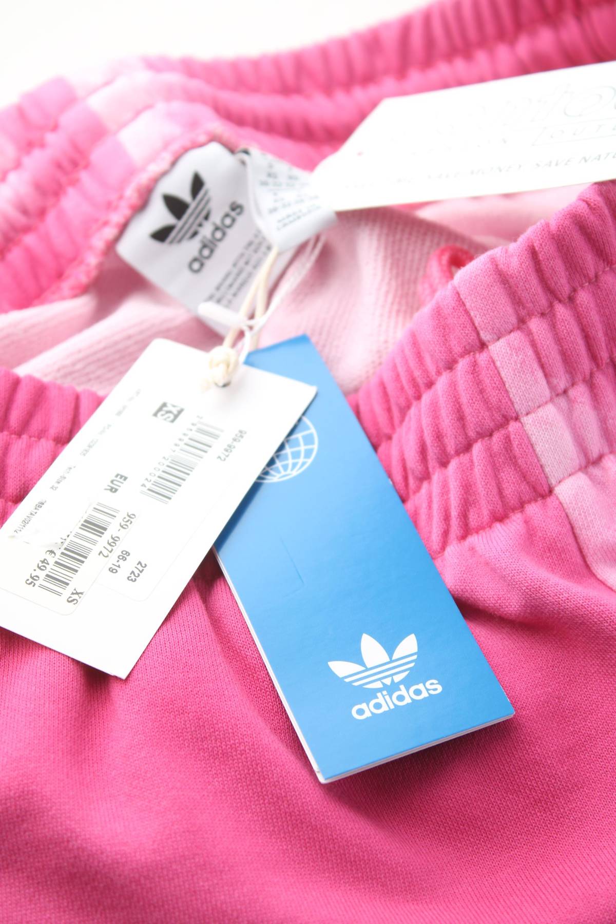 Дамски шорти Adidas Originals3