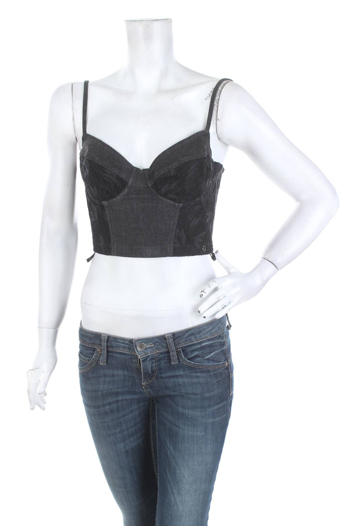 Γυναικείο αμάνικο Guess1