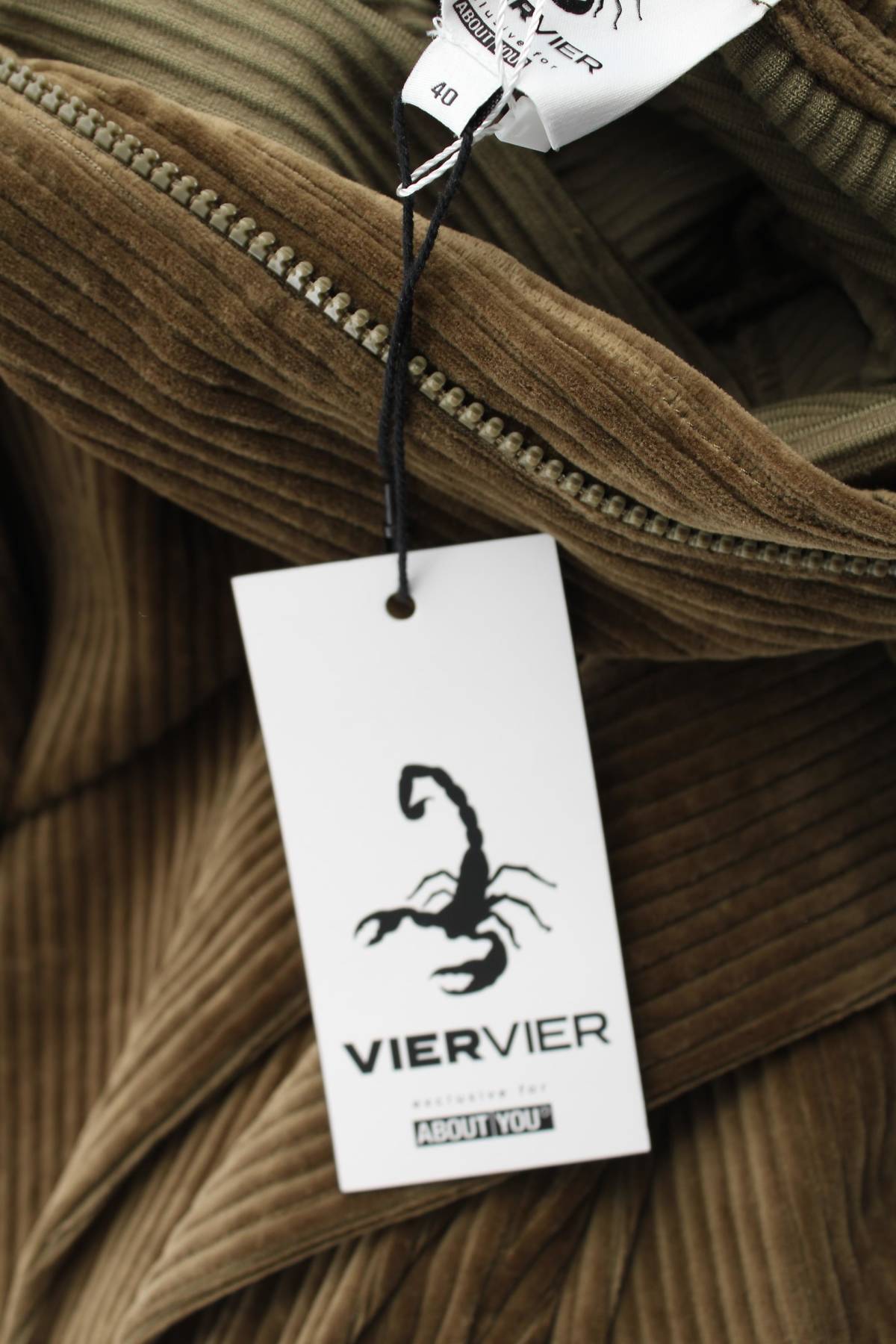 Дамски гащеризон Viervier3 - Contour.bg Дамски гащеризон Viervier3