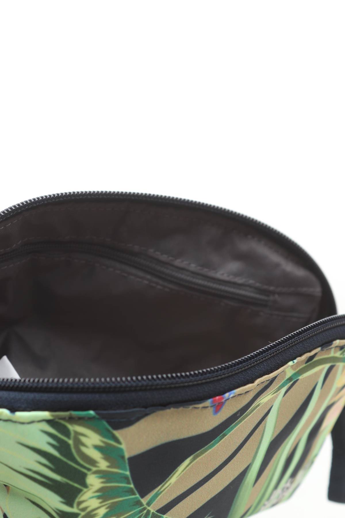 Несесер Jack Wolfskin3 - Contour.bg Несесер Jack Wolfskin3