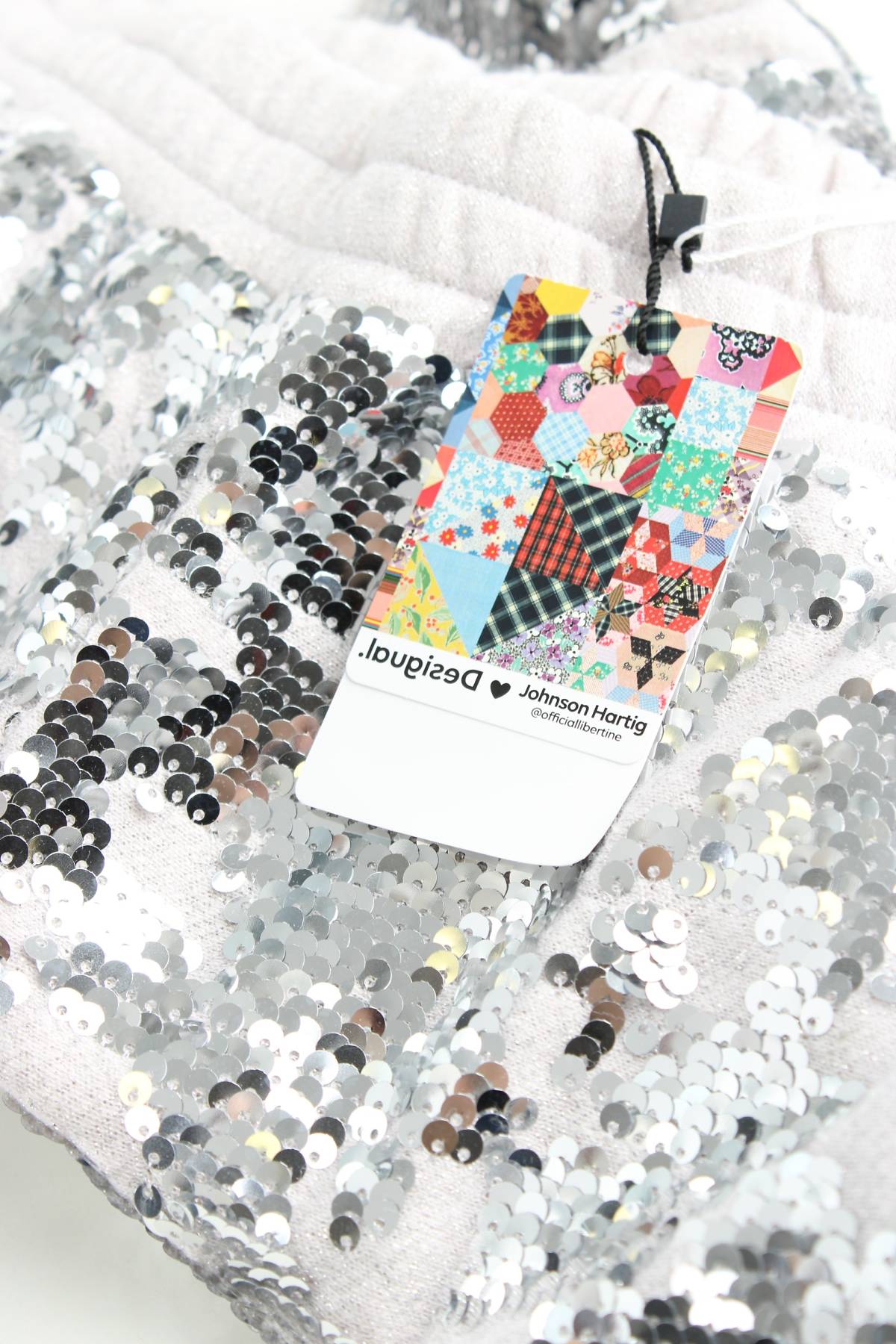 Дамски къс панталон Desigual3