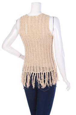 Дамски елек Bershka2 - Contour.bg Дамски елек Bershka2