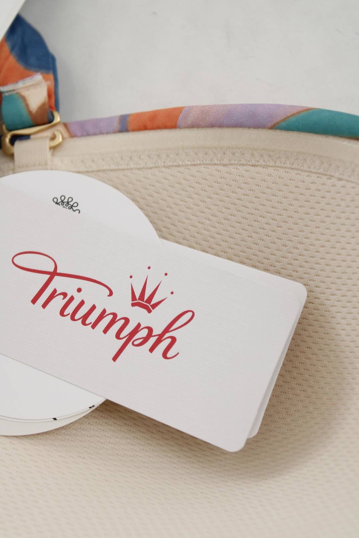 Бански горнище Triumph3 - Contour.bg Бански горнище Triumph3