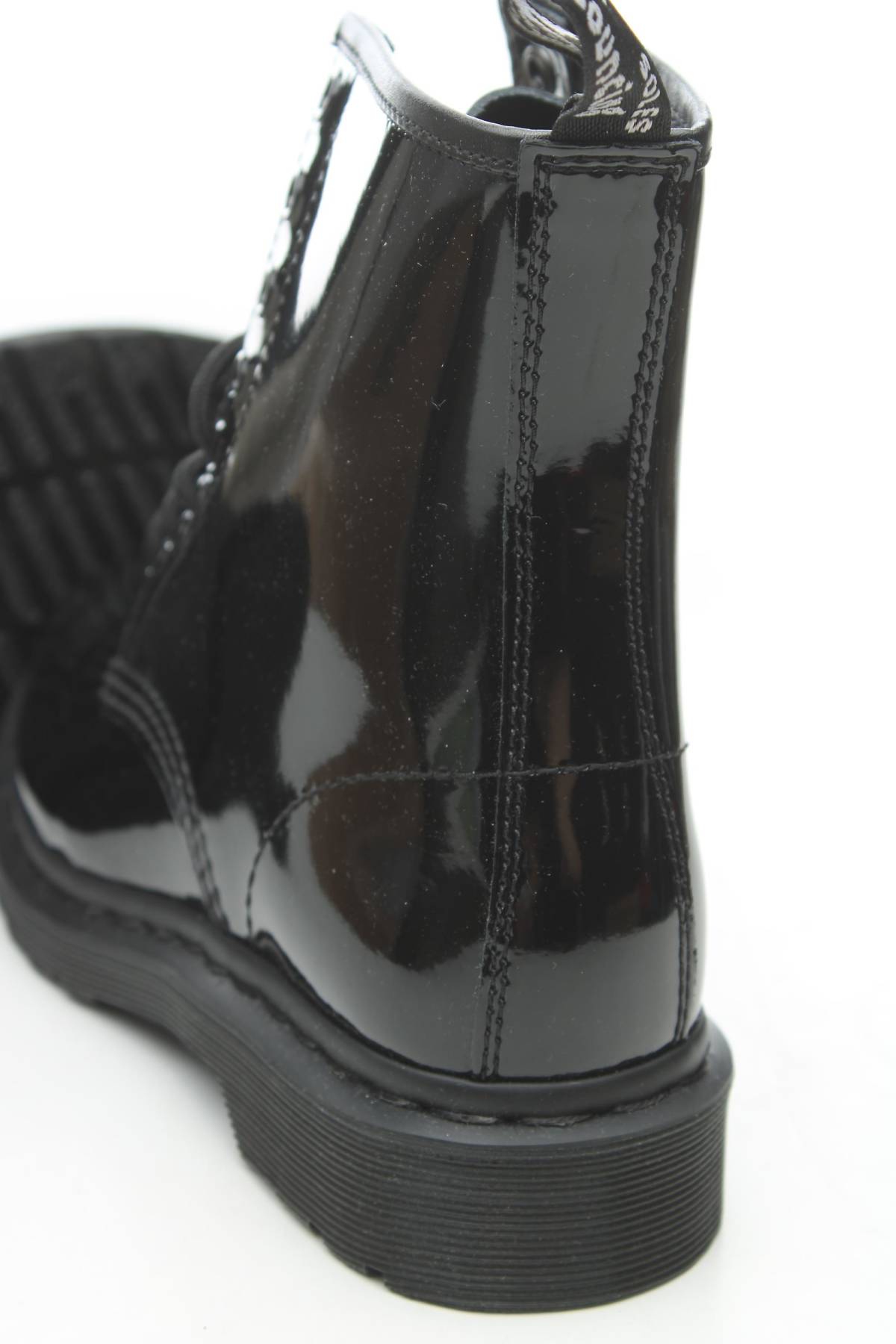 Дамски боти Dr. Martens5 - Contour.bg Дамски боти Dr. Martens5