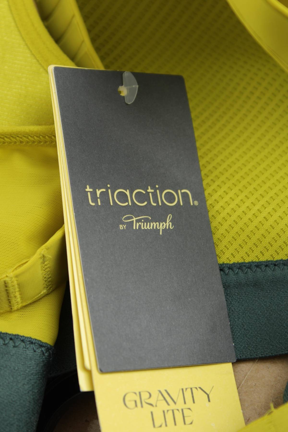 Спортен сутиен Triumph Triaction3